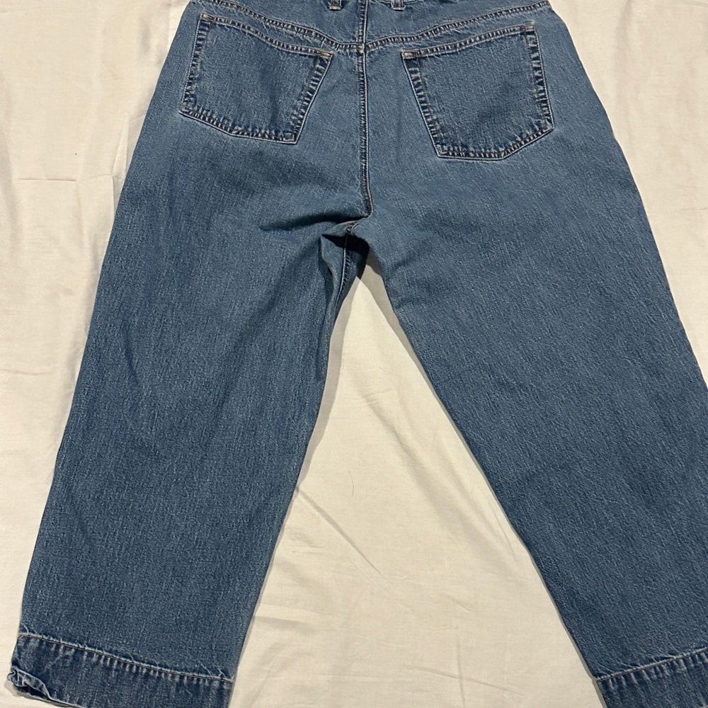 Eddie Bauer Women's Relaxed Blue Jeans - Picture 4 of 4